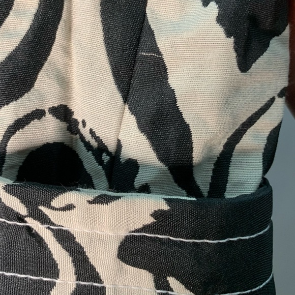 Desigual art heart printed coat size 36 Small - Picture 16 of 16